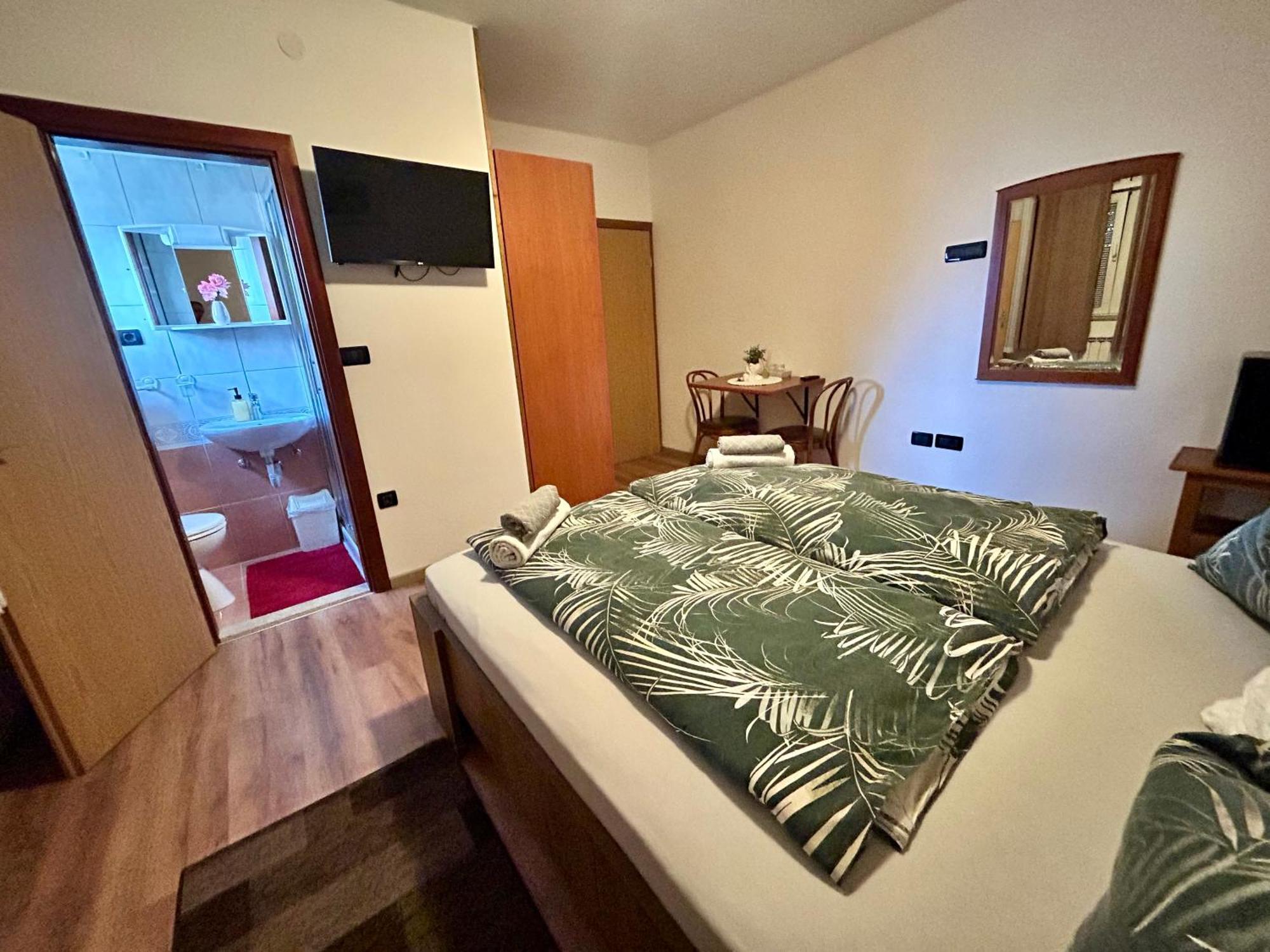רוביני Guest House Casa Mia - Rooms & Apartments מראה חיצוני תמונה